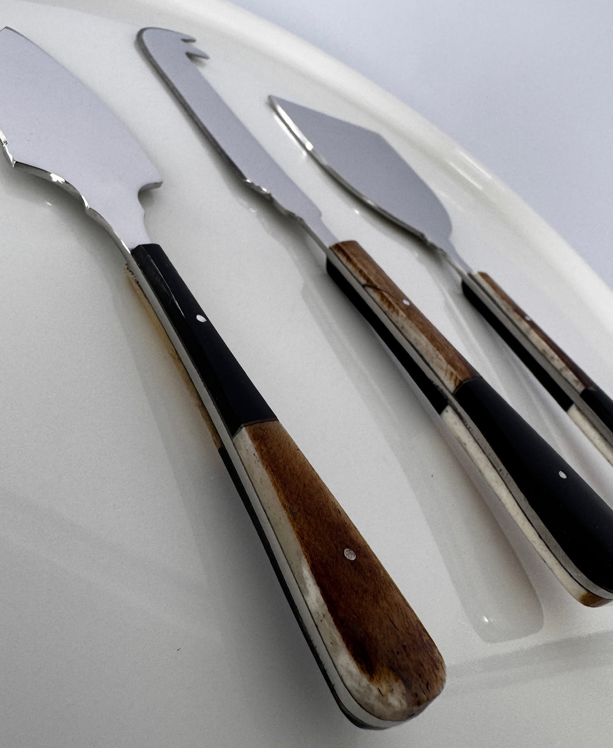 Rees Horn Cheese Set