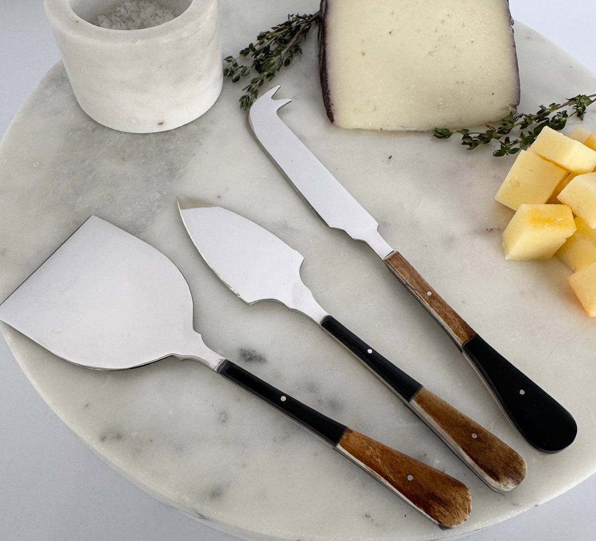 Rees Horn Cheese Set